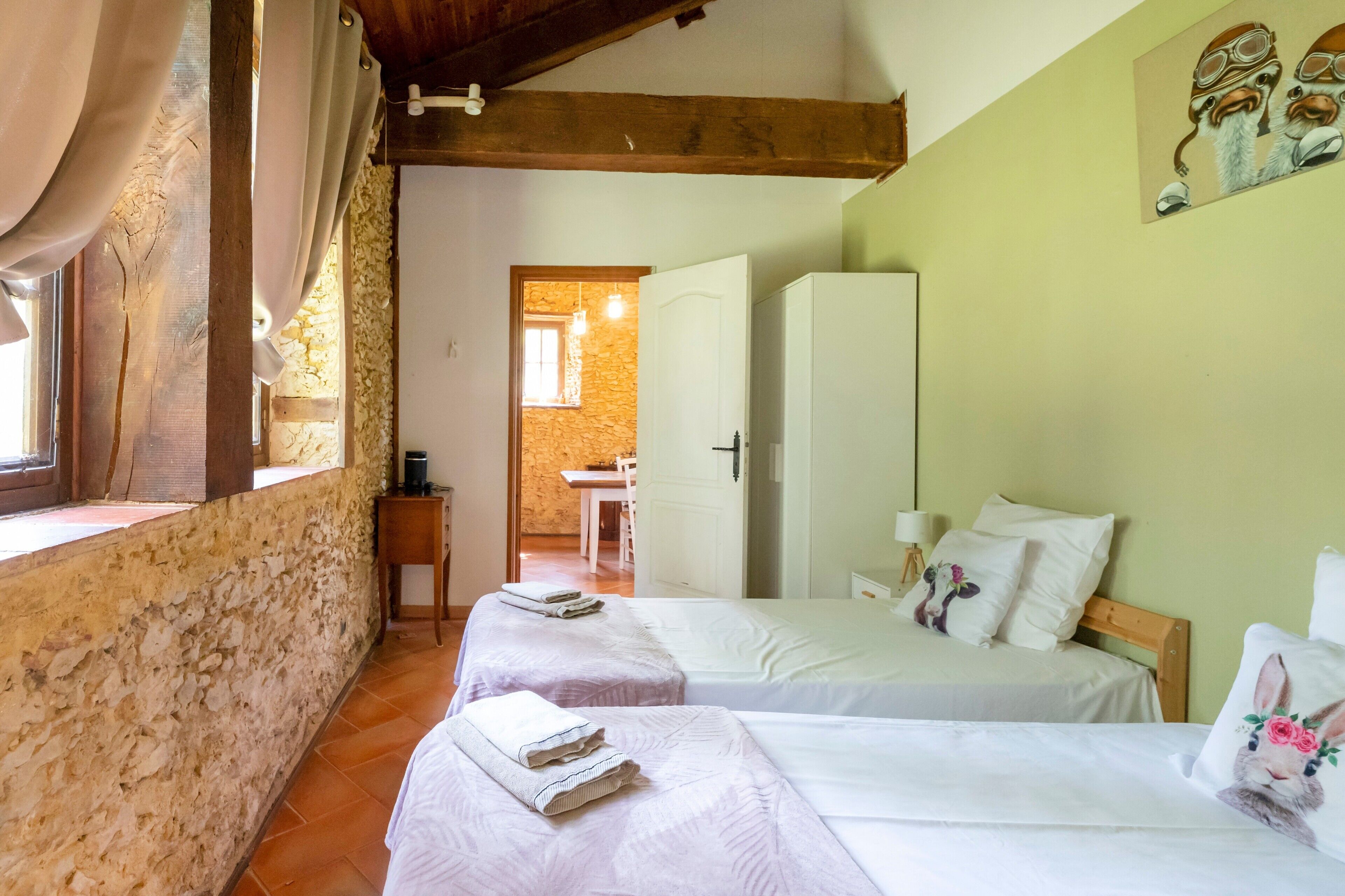 2 camere, Wi-Fi gratuito, lenzuola