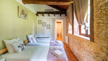 2 chambres, Wi-Fi gratuit, draps fournis