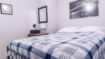 3 bedrooms, in-room safe, iron/ironing board, free WiFi