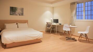 Business Double Room | Individually decorated, individually furnished, free WiFi, bed sheets