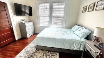 2 Schlafzimmer, Bügeleisen/Bügelbrett, WLAN, Bettwäsche