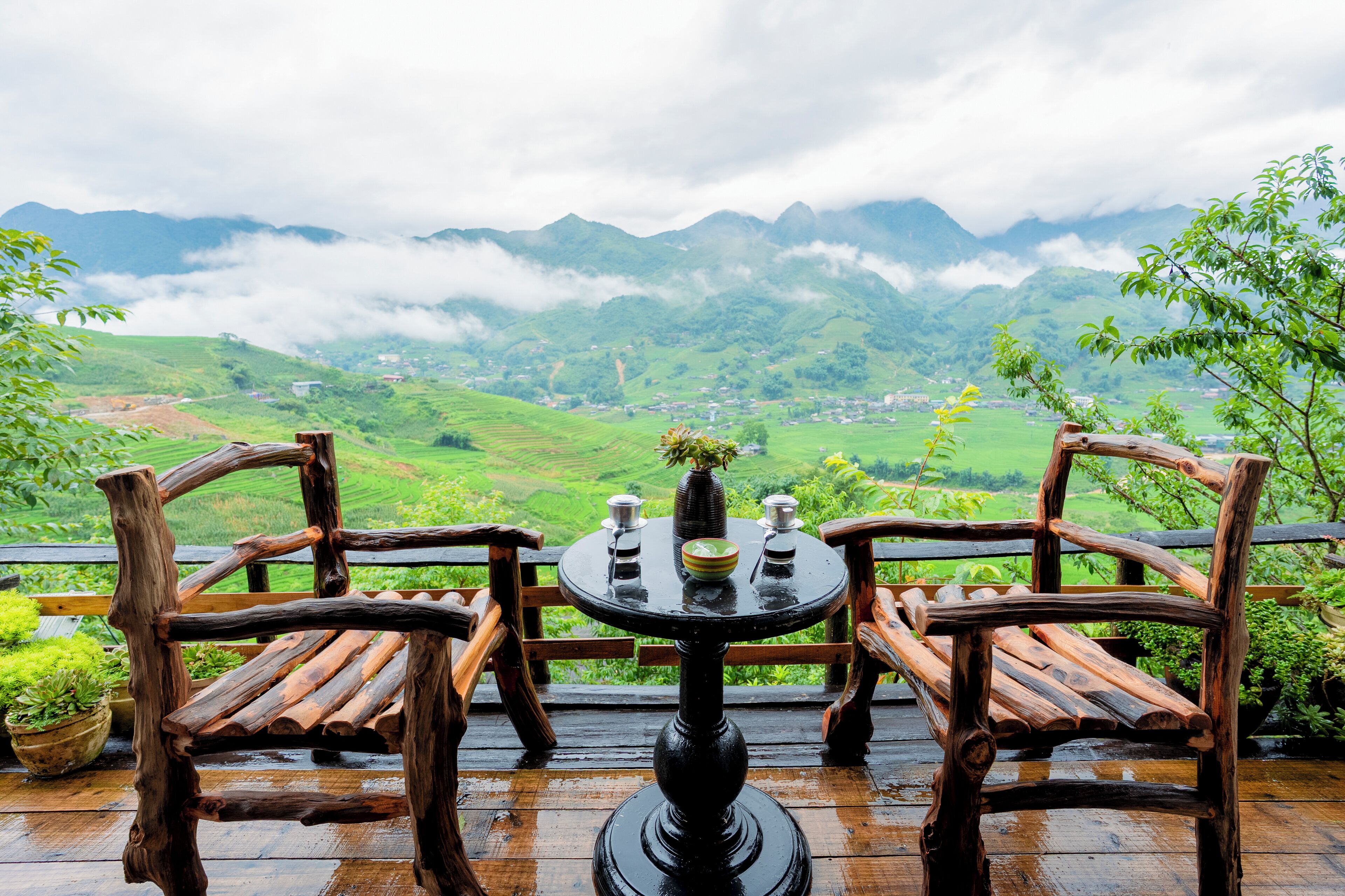 Luxury Bungalow, 1 King Bed, Mountain View | Premium bedding, pillowtop beds, desk, blackout drapes