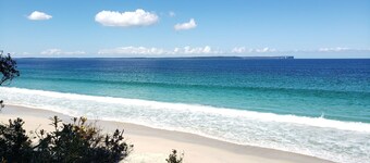 Johnny & Paula's Place - Belle Escapes Jervis Bay