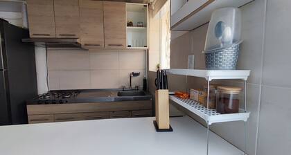 Private Studio, 15min to DT with ultra Wi-Fi & Whasing machine