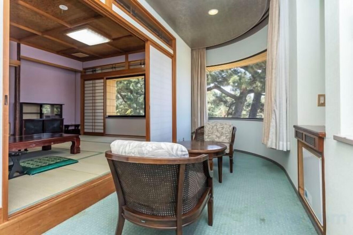 Japanese Room up to 6 guests - Ocean View (Non-Smoking)