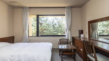 1 bedroom, iron/ironing board, free WiFi