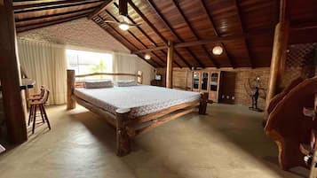 4 dormitorios, tabla de planchar con plancha, wifi y ropa de cama