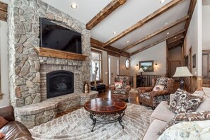 TV, fireplace