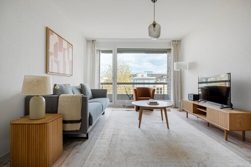Sunny St. Johann 3 Room w/ Storage, nr local market, by Blueground
