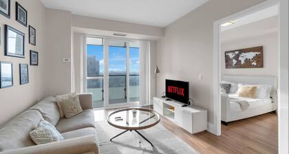 Amazing 1BR Suite - Rooftop Pool - View