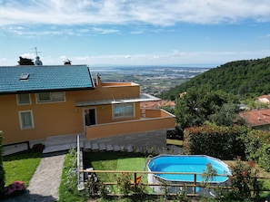 Exterior - Wonderful villa with A/C, WIFI, TV, terrace, pets allowed and panoramic view, close to Viareggio (Corsanico-bargecchia)