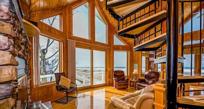 Sunset Kisses. Beachfront Luxury vacation rental