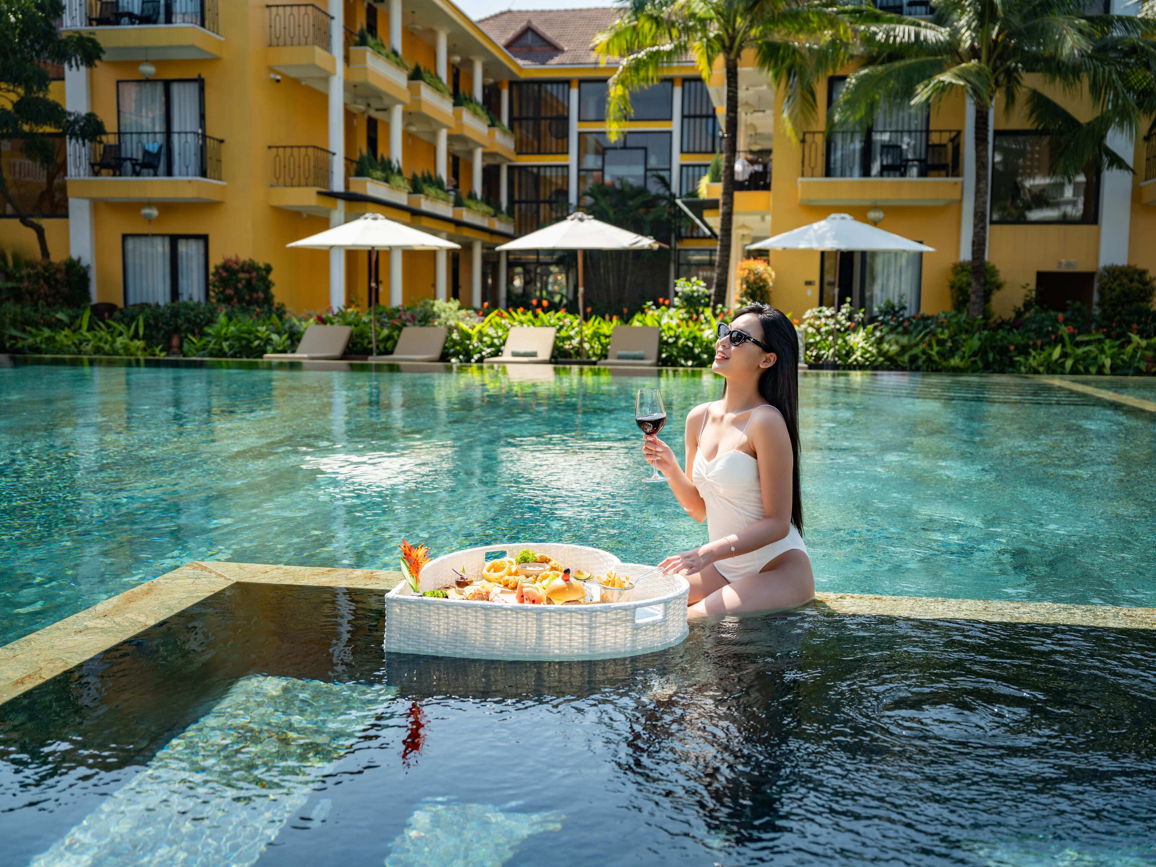 2 من البارات/الاستراحات