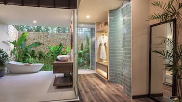 Premium-villa - 1 soveværelse - udsigt til pool | Badeværelse | Gratis toiletartikler, hårtørrer, badekåber, hjemmesko