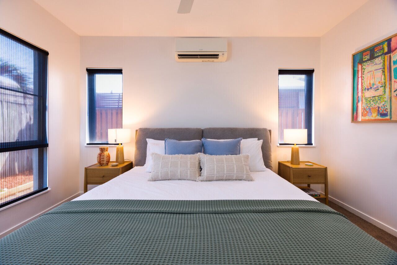 4 Schlafzimmer, Schreibtisch, Bügeleisen/Bügelbrett, Reisekinderbett