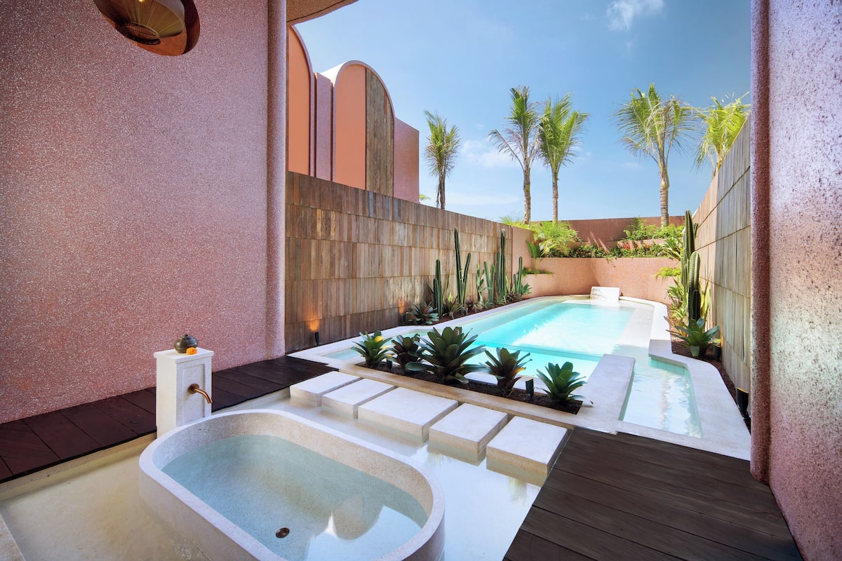 Grand One Bedroom Villa with Private Pool - Adult Only | Private pool