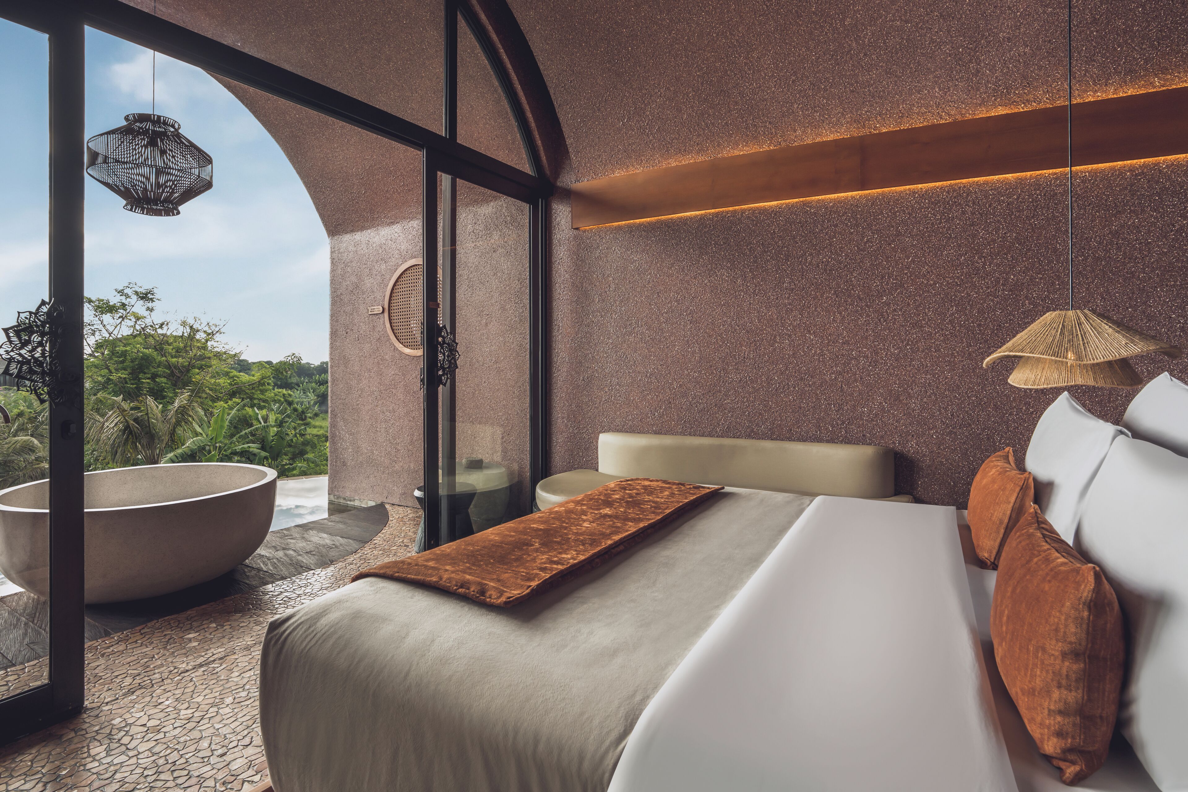 Grand Suite | Hypo-allergenic bedding, minibar, in-room safe, desk