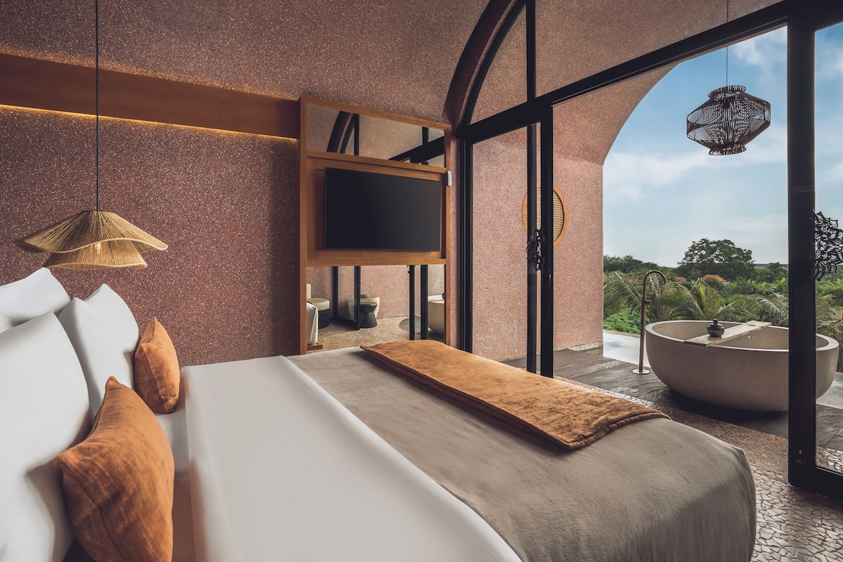 Grand Suite | Allergiatestatut vuodevaatteet, minibaari, tallelokero huoneessa