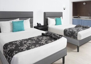 1 soverom, skrivebord, strykejern/-brett og wi-fi (inkludert)