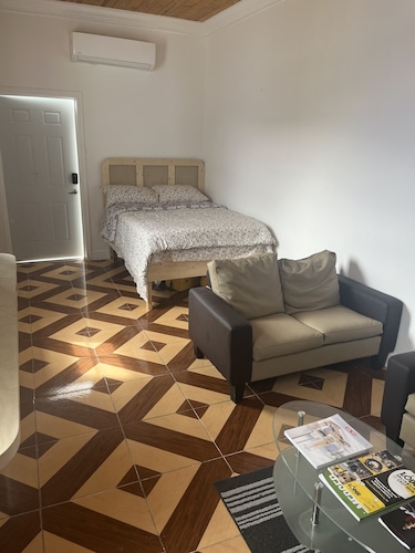 Cozy B&B with WiFi and AC in Serene Marsh Harbour