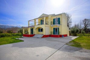 3 bedrooms, desk - Villa Poros in Ionian Islands (Corfu)