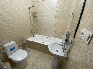 Habitación básica doble | Baño