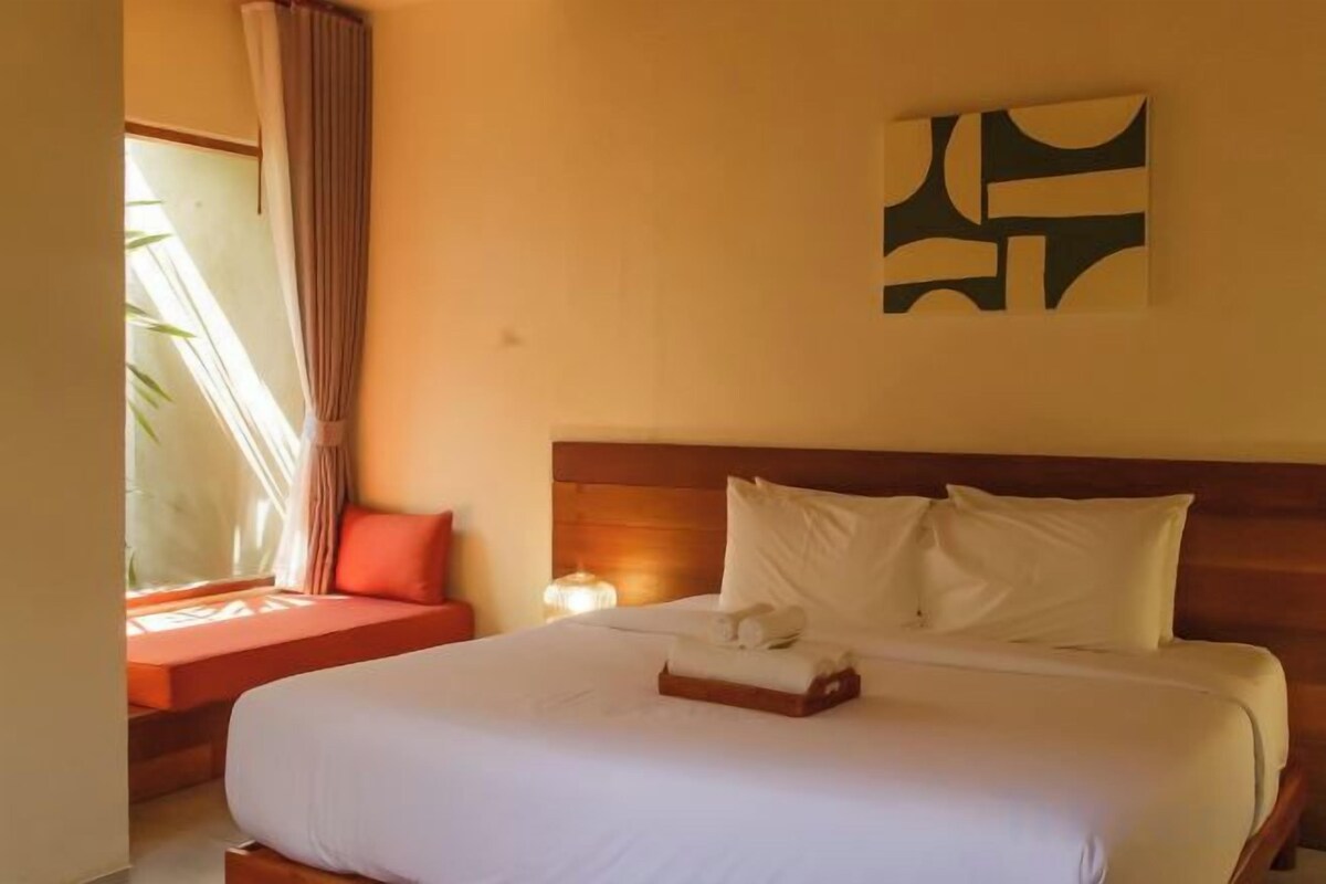 1 bedroom, free minibar, in-room safe, blackout curtains