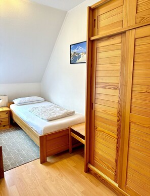 3 habitaciones, tabla de planchar con plancha y wifi 