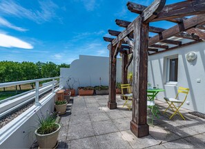Outdoor dining - Les Embruns by Interhome (Saint Cyprien)