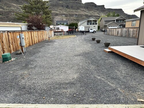 LC Sunland North - RV Hookup