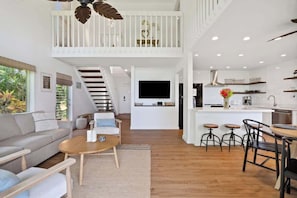 TV - Hale Makai, Spectacular Ocean & Golf Views! (Princeville)