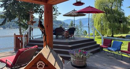 LAKESIDE LODGE. GARFIELD BAY WATERFRONT. TWO DECKS. DOCK. GREAT MOUNTAIN VIEWS.