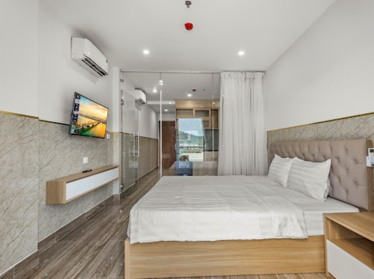 Apartment, 1 Bedroom | Laptop workspace, free WiFi, bed sheets