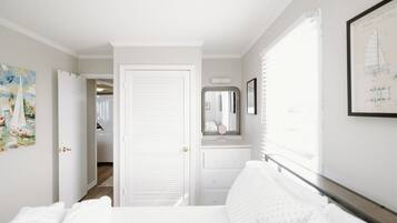 4 makuuhuonetta, Wi-Fi, vuodevaatteet