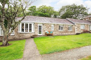 Exterior - Beautiful Cottage nr Perranporth, Private Parking (Perranzabuloe)
