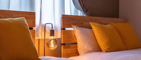 Comfort House | 2 bedrooms, blackout drapes, iron/ironing board, free WiFi