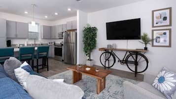 Televisión, oficina