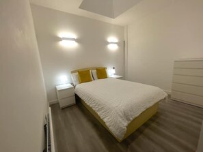2 Schlafzimmer, Bügeleisen/Bügelbrett, WLAN, Bettwäsche