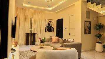 Luxury Duplex | Living area