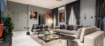 George Residence Parkview