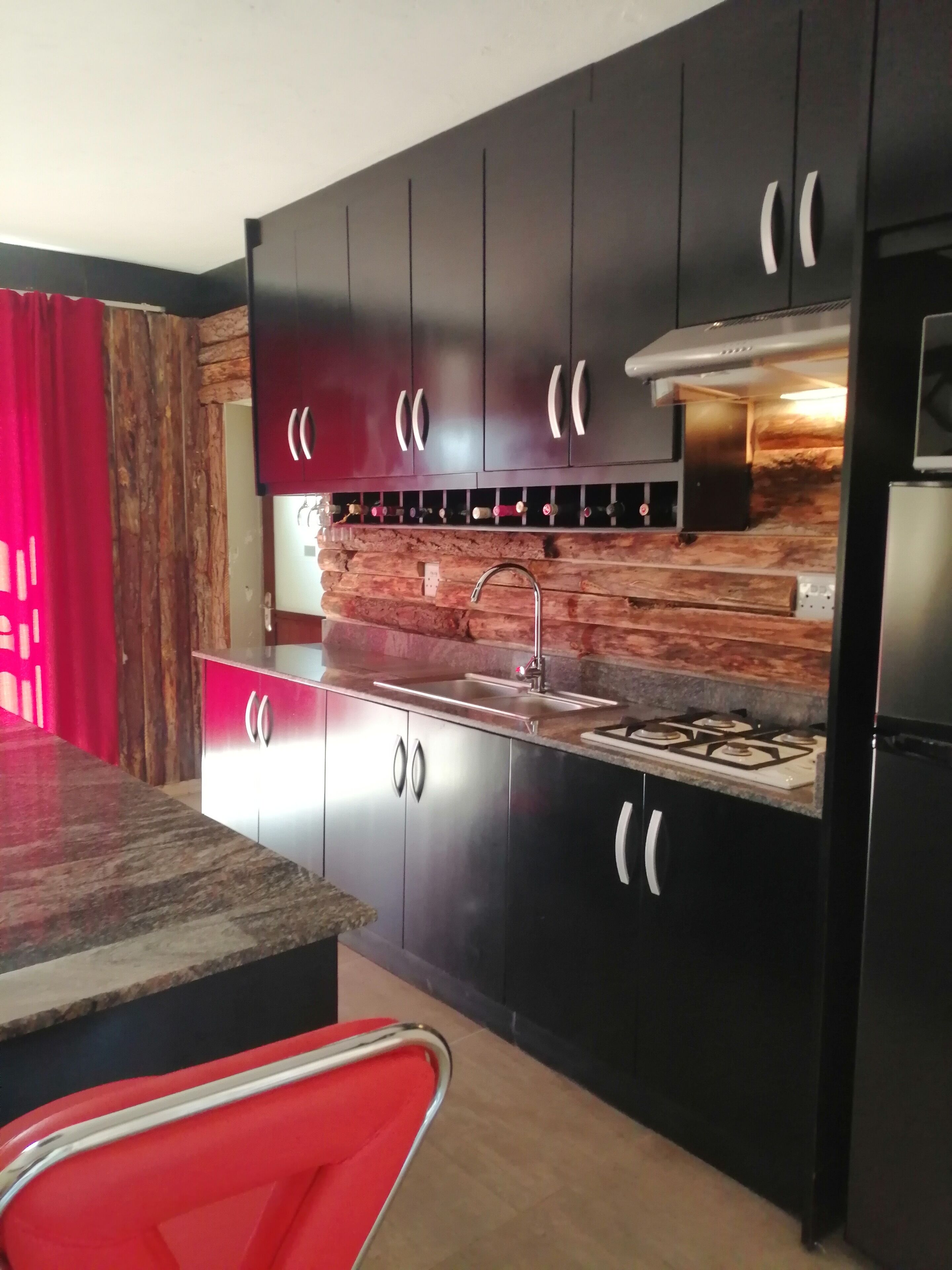 Triple Room, Hill View