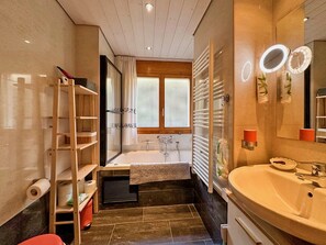 Haartrockner, Handtücher