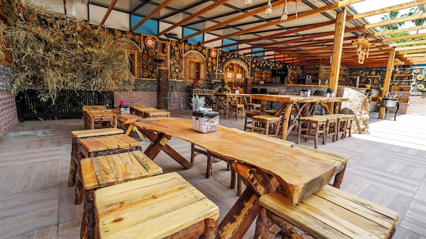 Bar (in der Unterkunft)