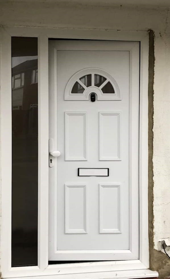 Exterior detail - Spacious family home, for Airbnb community (Romford)