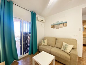 TV - PLS - Apartment with terrace and parking in Vera Playa (Vera playa)