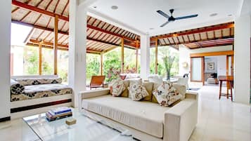Grand-Villa, 2 Schlafzimmer, eigener Pool | Wohnbereich