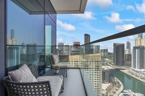 Deluxe Apartment | Balcony