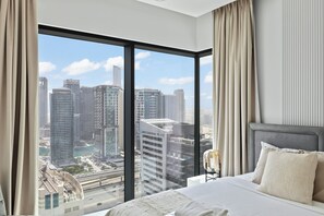 Deluxe Apartment | 2 bedrooms, in-room safe, iron/ironing board, free WiFi