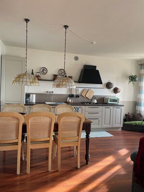 Fridge, oven, stovetop, dishwasher - Wohnung Incanto mit Seeblick (Gardone Riviera)