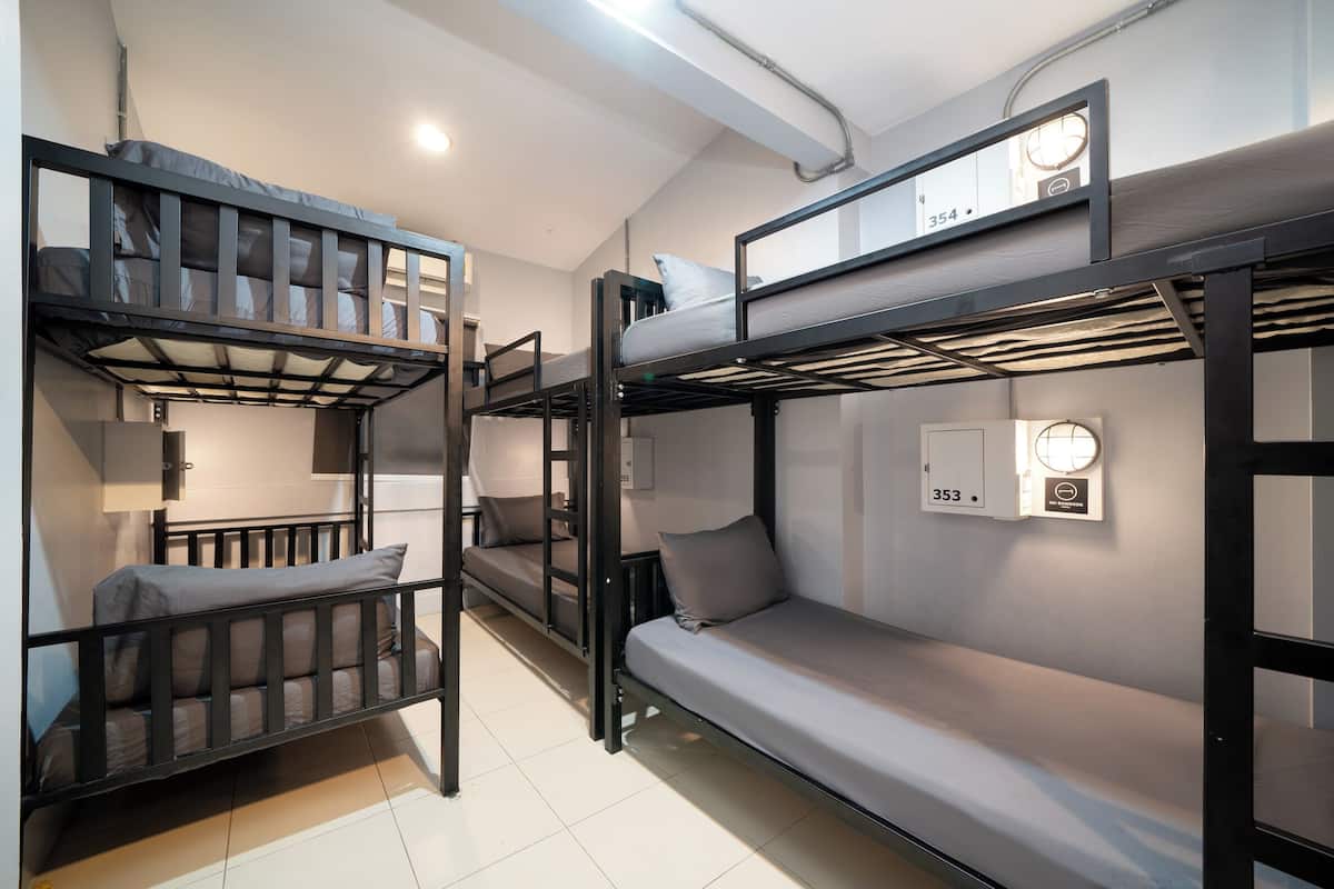 Bed in 8-Bed Dormitory No Curtains (350) | Gratis wifi, beddengoed